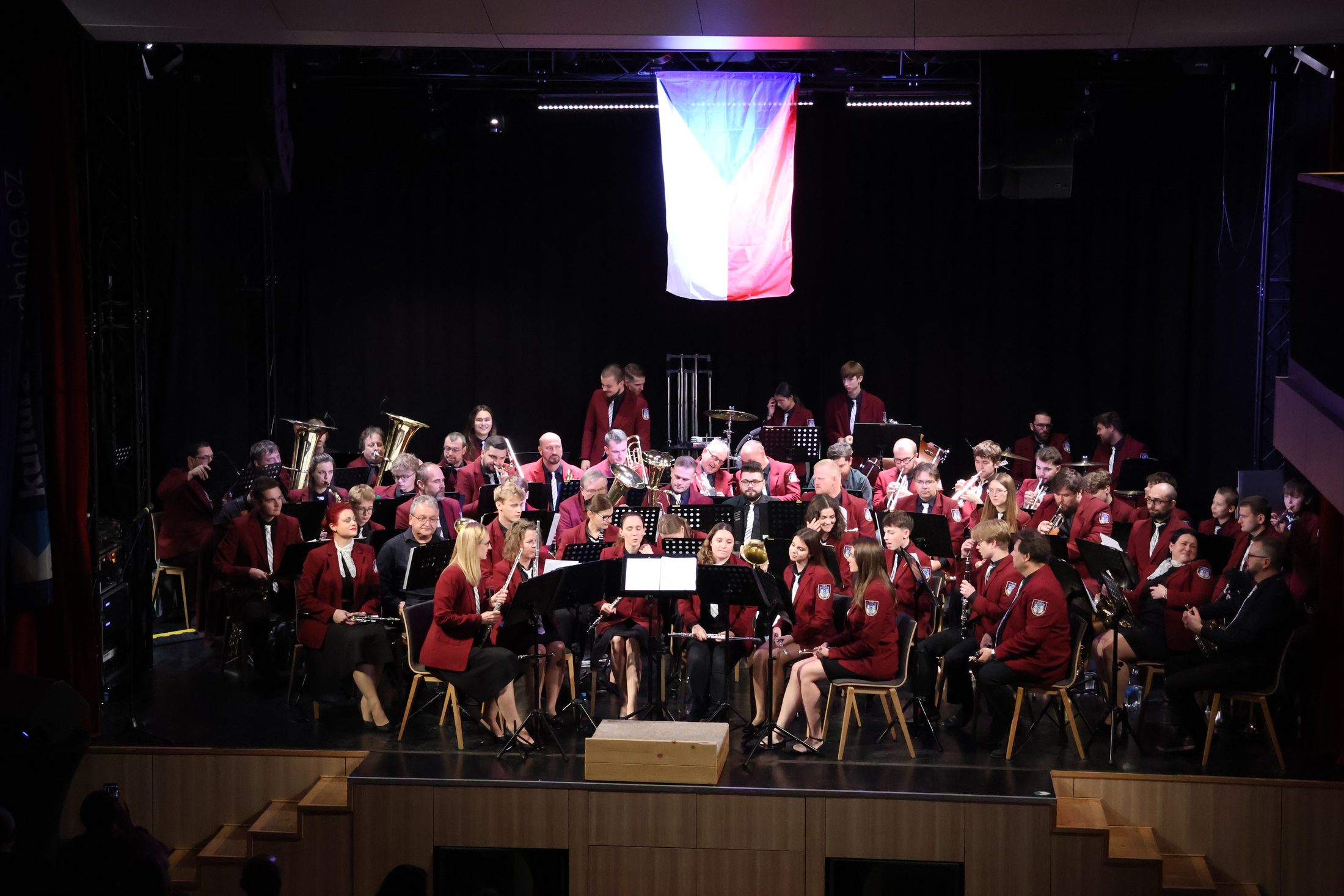Dechový orchestr mladých na koncertním pódiu